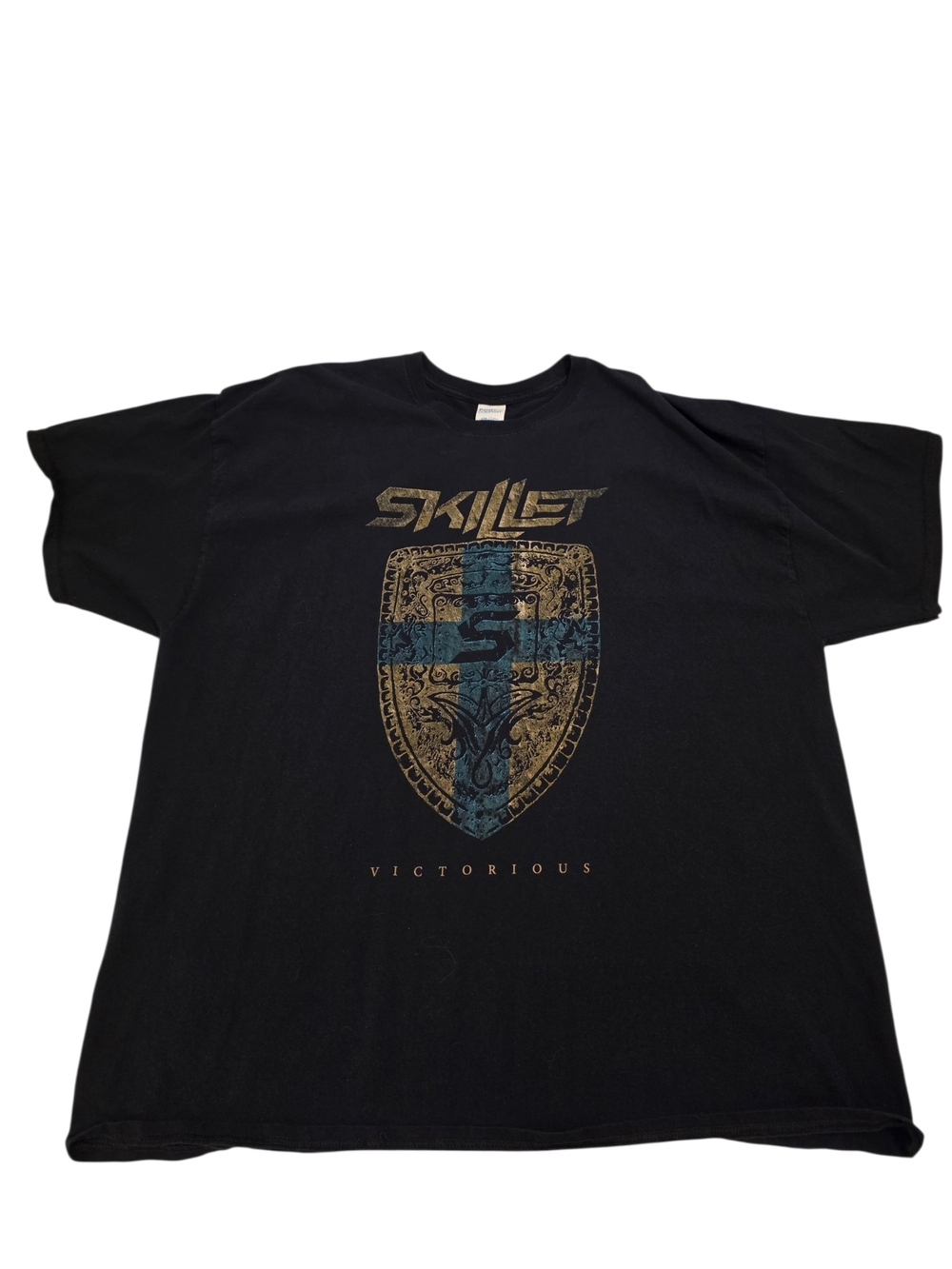 Skillet Victorious Cross Shield Christian Rock Band Graphic T-Shirt